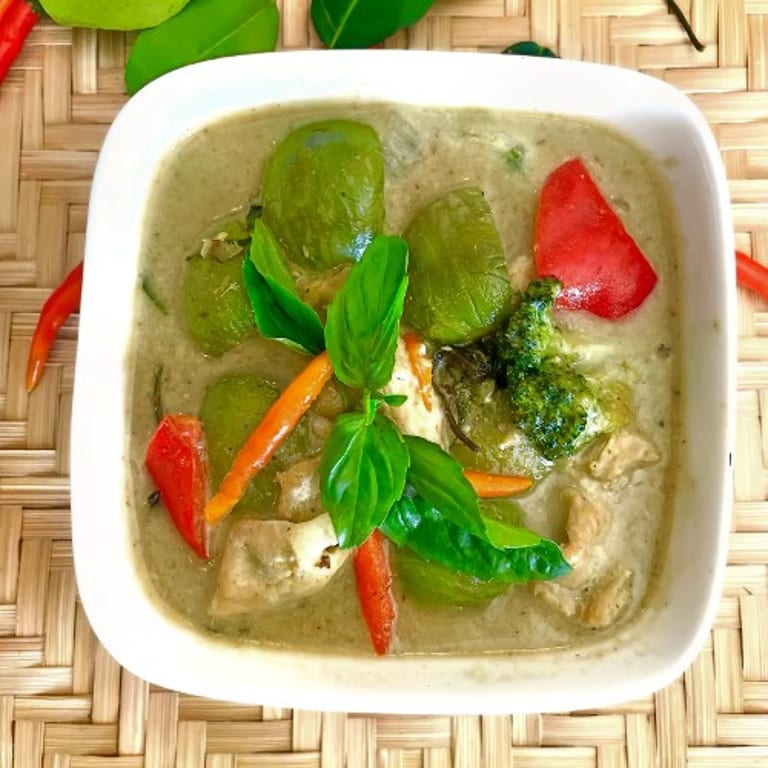 Delicious Lunch Options at Our Thai Restaurant