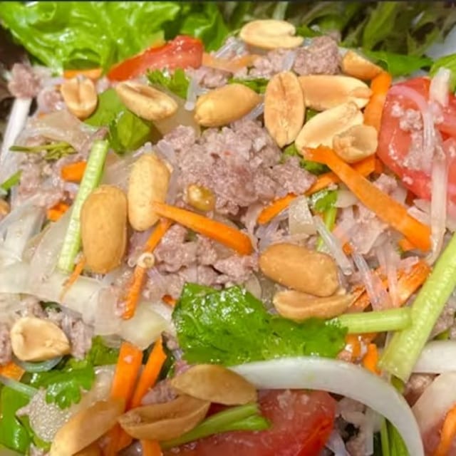 Yum Woonsen Moosub Salad.
